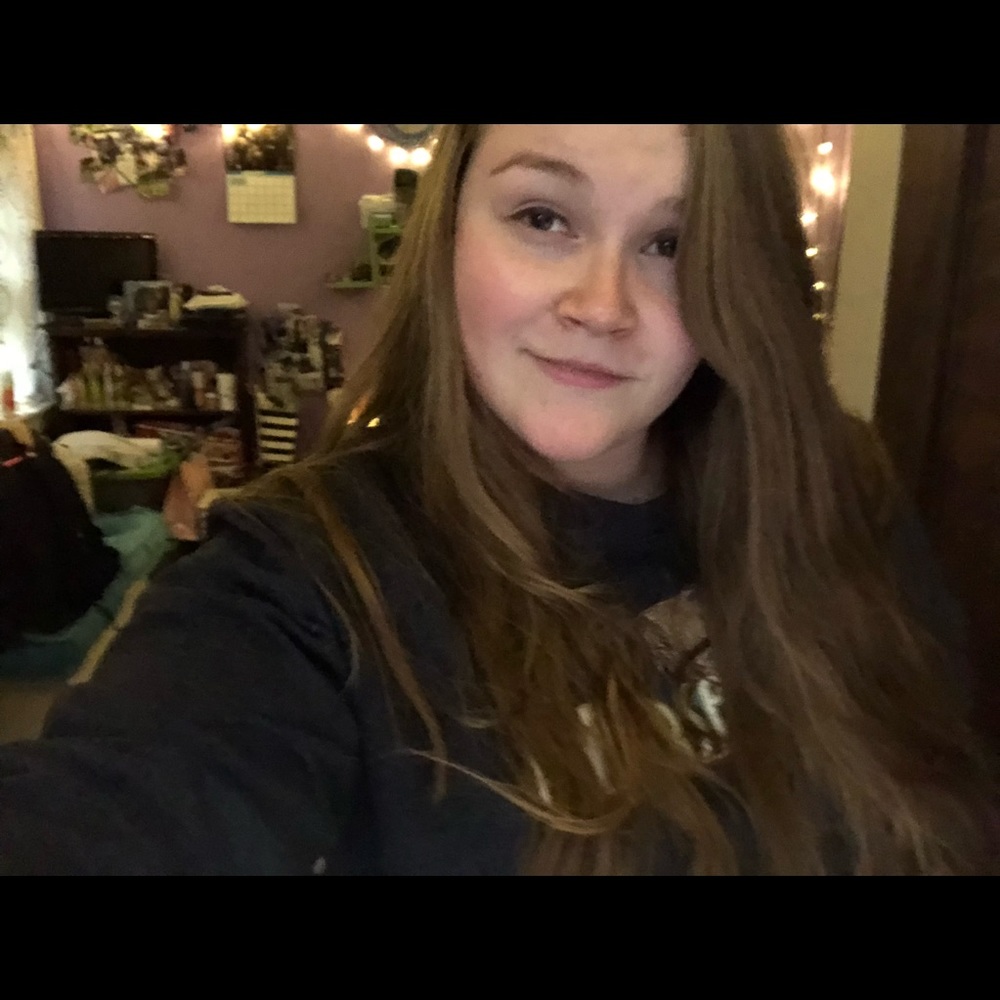 Meet your Posher, Julia